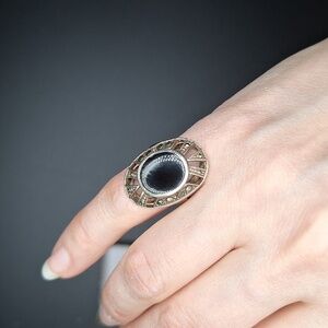 Vintage Silver and Black Oval Ring marcasite sterling silver